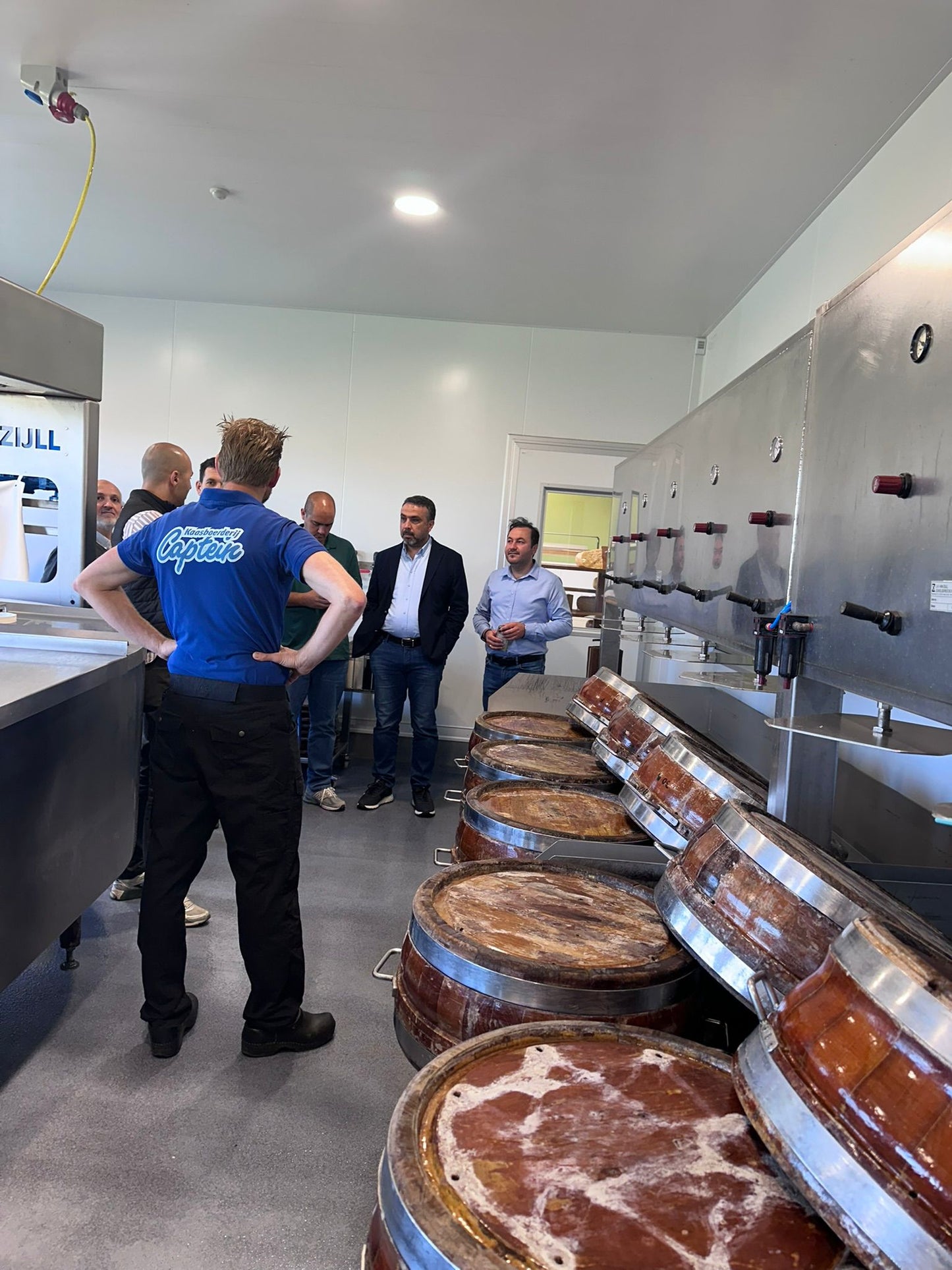 Mayis8-10, 2025 Hollanda Ciftlik ve Mandira Ziyareti